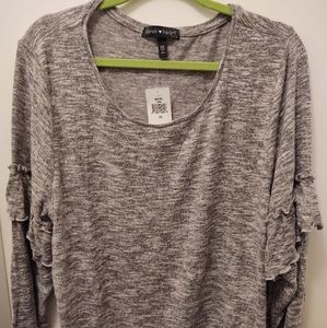 Derek Heart Plus gray sweater w/ruffled sleeve